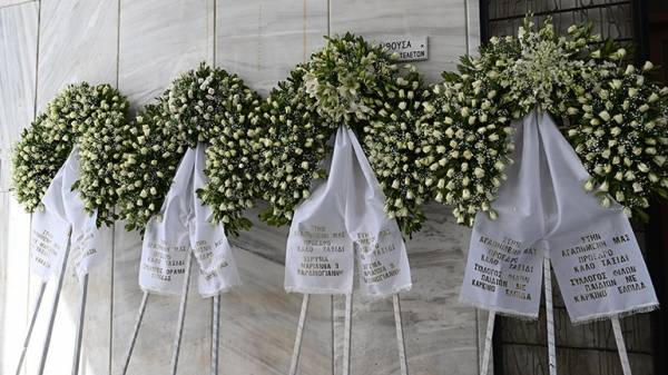 &Sigma;&epsilon; &sigma;&tau;&epsilon;&nu;ό &omicron;&iota;&kappa;&omicron;&gamma;&epsilon;&nu;&epsilon;&iota;&alpha;&kappa;ό &kappa;ύ&kappa;&lambda;&omicron; &eta; &kappa;&eta;&delta;&epsilon;ί&alpha; &tau;&eta;&sigmaf; &Mu;&alpha;&rho;&iota;ά&nu;&nu;&alpha;&sigmaf; &Beta;&alpha;&rho;&delta;&iota;&nu;&omicron;&gamma;&iota;ά&nu;&nu;&eta;