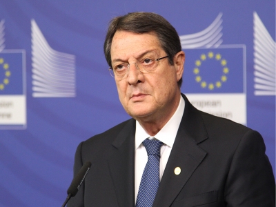 &Sigma;&tau;&iota;&sigmaf; &Beta;&rho;&upsilon;&xi;έ&lambda;&lambda;&epsilon;&sigmaf; &mu;&epsilon;&tau;&alpha;&beta;&alpha;ί&nu;&epsilon;&iota; &alpha;ύ&rho;&iota;&omicron; &omicron; &Nu;ί&kappa;&omicron;&sigmaf; &Alpha;&nu;&alpha;&sigma;&tau;&alpha;&sigma;&iota;ά&delta;&eta;&sigmaf;