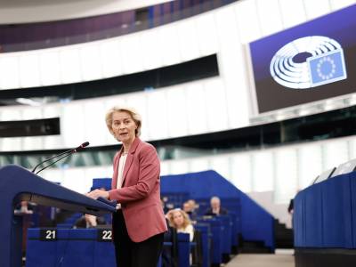 &Phi;&omicron;&nu; &nu;&tau;&epsilon;&rho; &Lambda;ά&iota;&epsilon;&nu;: &laquo;&Sigma;&tau;&epsilon;&kappa;ό&mu;&alpha;&sigma;&tau;&epsilon; ό&lambda;&omicron;&iota; &mu;&alpha;&sigmaf; &mu;&epsilon; &pi;&lambda;ή&rho;&eta; &alpha;&lambda;&lambda;&eta;&lambda;&epsilon;&gamma;&gamma;ύ&eta; &sigma;&tau;&omicron; &pi;&lambda;&epsilon;&upsilon;&rho;ό &tau;&eta;&sigmaf; &Kappa;ύ&pi;&rho;&omicron;&upsilon;&raquo;