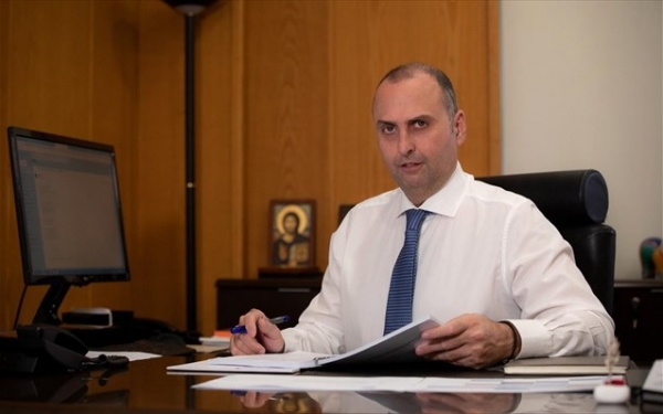 &Gamma;&iota;ώ&rho;&gamma;&omicron;&sigmaf; &Kappa;&alpha;&rho;&alpha;&gamma;&iota;ά&nu;&nu;&eta;&sigmaf;: &Sigma;&epsilon; 45΄ &alpha;&pi;ό &tau;&omicron; &lambda;&iota;&mu;ά&nu;&iota; &tau;&omicron;&upsilon; &Pi;&epsilon;&iota;&rho;&alpha;&iota;ά &sigma;&tau;&omicron; &alpha;&epsilon;&rho;&omicron;&delta;&rho;ό&mu;&iota;&omicron;