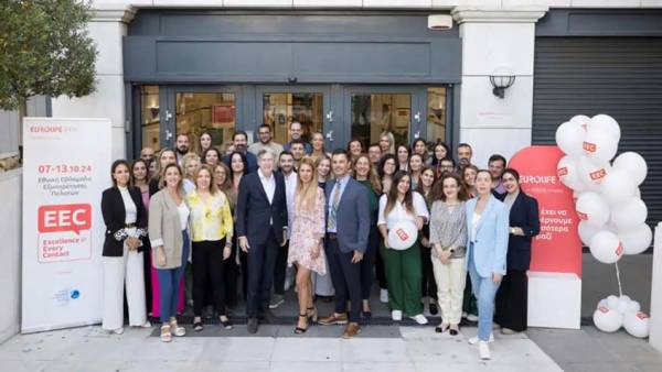Eurolife FFH: &Gamma;&iota;&alpha; 8&eta; &sigma;&upsilon;&nu;&epsilon;&chi;ή &chi;&rho;&omicron;&nu;&iota;ά &gamma;&iota;ό&rho;&tau;&alpha;&sigma;&epsilon; &tau;&eta;&nu; &Epsilon;&theta;&nu;&iota;&kappa;ή &Epsilon;&beta;&delta;&omicron;&mu;ά&delta;&alpha; &Epsilon;&xi;&upsilon;&pi;&eta;&rho;έ&tau;&eta;&sigma;&eta;&sigmaf; &Pi;&epsilon;&lambda;&alpha;&tau;ώ&nu;