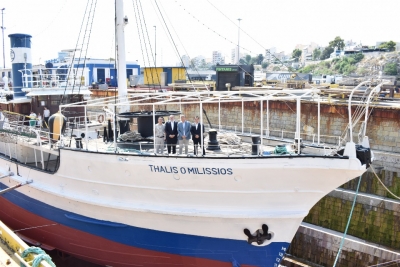 &Omicron;&Lambda;&Pi;: &Delta;&epsilon;&xi;&alpha;&mu;&epsilon;&nu;&iota;&sigma;&mu;ό&sigmaf; &tau;&omicron;&upsilon; &pi;&lambda;&omega;&tau;&omicron;ύ &mu;&omicron;&upsilon;&sigma;&epsilon;ί&omicron;&upsilon; &laquo;&Theta;&alpha;&lambda;ή&sigmaf; &omicron; &Mu;&iota;&lambda;ή&sigma;&iota;&omicron;&sigmaf;&raquo;
