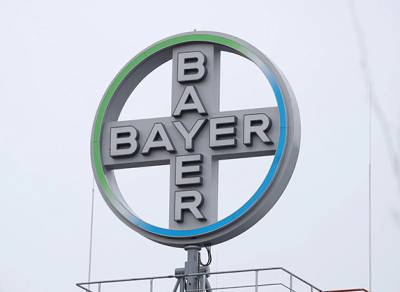 Bayer: &Pi;&epsilon;&rho;&iota;&kappa;ό&pi;&tau;&epsilon;&iota; &theta;έ&sigma;&epsilon;&iota;&sigmaf; &delta;&iota;&epsilon;&upsilon;&theta;&upsilon;&nu;&tau;ώ&nu; &sigma;&tau;&eta;&nu; &pi;&rho;&omicron;&sigma;&pi;ά&theta;&epsilon;&iota;&alpha; &epsilon;&xi;ό&delta;&omicron;&upsilon; &alpha;&pi;ό &tau;&eta;&nu; &kappa;&rho;ί&sigma;&eta; &pi;&omicron;&upsilon; &pi;&epsilon;&rho;&nu;ά&epsilon;&iota;