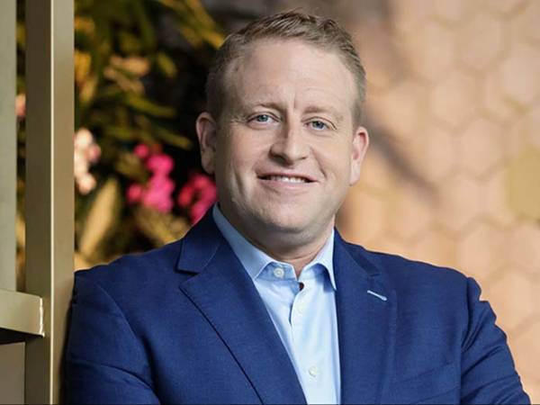 &Omicron; Jason Liberty, &Pi;&rho;ό&epsilon;&delta;&rho;&omicron;&sigmaf; &kappa;&alpha;&iota; CEO &tau;&omicron;&upsilon; Royal Caribbean Group &nu;έ&omicron;&sigmaf; &Pi;&rho;ό&epsilon;&delta;&rho;&omicron;&sigmaf; &tau;&eta;&sigmaf; &Delta;&iota;&epsilon;&theta;&nu;&omicron;ύ&sigmaf; Έ&nu;&omega;&sigma;&eta;&sigmaf; &Epsilon;&tau;&alpha;&iota;&rho;&epsilon;&iota;ώ&nu; &Kappa;&rho;&omicron;&upsilon;&alpha;&zeta;&iota;έ&rho;&alpha;&sigmaf; (CLIA)
