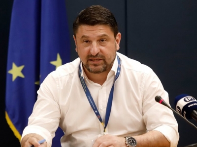 Έ&kappa;&tau;&alpha;&kappa;&tau;&alpha; &mu;έ&tau;&rho;&alpha;: &Upsilon;&pi;&omicron;&chi;&rho;&epsilon;&omega;&tau;&iota;&kappa;ή &eta; &chi;&rho;ή&sigma;&eta; &mu;ά&sigma;&kappa;&alpha;&sigmaf; &sigma;&epsilon; &tau;&rho;ά&pi;&epsilon;&zeta;&epsilon;&sigmaf;, &kappa;&omicron;&mu;&mu;&omega;&tau;ή&rho;&iota;&alpha;, &phi;&omicron;ύ&rho;&nu;&omicron;&upsilon;&sigmaf;