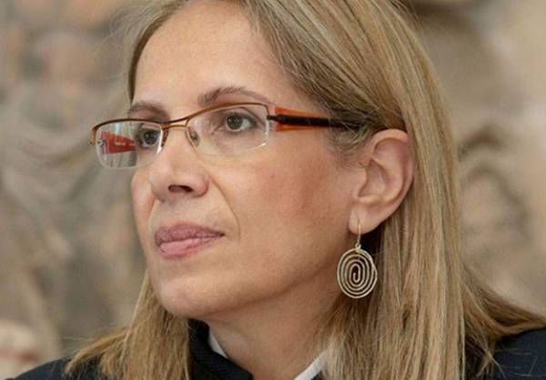 &Sigma;&tau;&omicron; &Delta;&Sigma; &tau;&omicron;&upsilon; &Epsilon;&upsilon;&rho;&omega;&pi;&alpha;ϊ&kappa;&omicron;ύ &Phi;&omicron;&rho;έ&alpha; &Epsilon;&gamma;&gamma;&upsilon;&omicron;&delta;&omicron;&sigma;ί&alpha;&sigmaf; &eta; CEO &tau;&eta;&sigmaf; &Alpha;&nu;&alpha;&pi;&tau;&upsilon;&xi;&iota;&alpha;&kappa;ή&sigmaf; &Tau;&rho;ά&pi;&epsilon;&zeta;&alpha;&sigmaf; &Alpha;&theta;. &Chi;&alpha;&tau;&zeta;&eta;&pi;έ&tau;&rho;&omicron;&upsilon;
