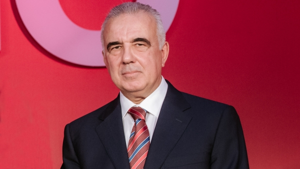&Alpha;&pi;&omicron;&chi;&omega;&rho;&epsilon;ί &alpha;&pi;ό &tau;&eta;&nu; Ergo &omicron; &Delta;&eta;&mu;. &Chi;&alpha;&tau;&zeta;&eta;&pi;&alpha;&nu;&alpha;&gamma;&iota;ώ&tau;&omicron;&upsilon;