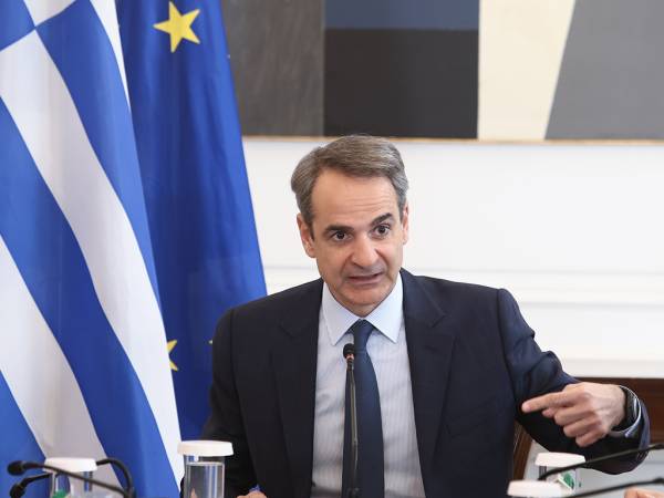 &Kappa;. &Mu;&eta;&tau;&sigma;&omicron;&tau;ά&kappa;&eta;&sigmaf; &gamma;&iota;&alpha; &alpha;&kappa;&rho;ί&beta;&epsilon;&iota;&alpha;: &laquo;&Eta; &Epsilon;&lambda;&lambda;ά&delta;&alpha; &delta;&epsilon;&nu; &epsilon;ί&nu;&alpha;&iota; &mu;&pi;&alpha;&nu;&alpha;&nu;ί&alpha;&raquo; - &Epsilon;&iota;&delta;&iota;&kappa;ή &pi;&rho;ό&nu;&omicron;&iota;&alpha; &gamma;&iota;&alpha; &tau;&omicron; &beta;&rho;&epsilon;&phi;&iota;&kappa;ό &gamma;ά&lambda;&alpha;