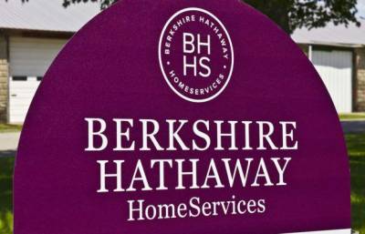 Berkshire Hathaway: &Alpha;&pi;ώ&lambda;&epsilon;&iota;&sigmaf; 2,7 &delta;&iota;&sigma;. &delta;&omicron;&lambda;&alpha;&rho;ί&omega;&nu; &tau;&omicron; &gamma;΄ &tau;&rho;ί&mu;&eta;&nu;&omicron;