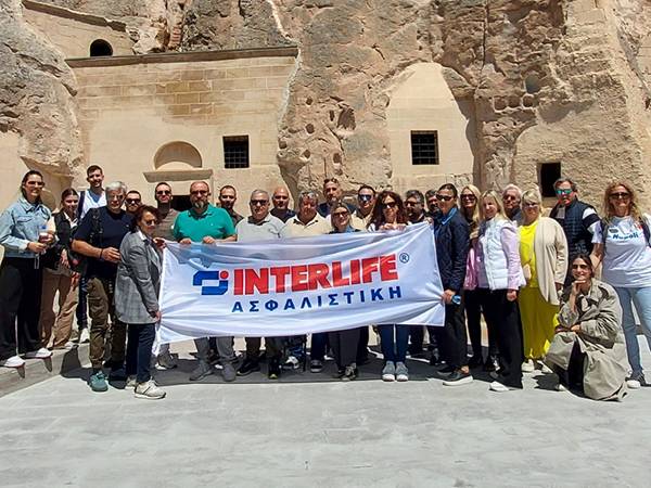 &Tau;&alpha;&xi;ί&delta;&iota; &epsilon;&pi;&iota;&beta;&rho;ά&beta;&epsilon;&upsilon;&sigma;&eta;&sigmaf; &sigma;&tau;&eta;&nu; &Kappa;&alpha;&pi;&pi;&alpha;&delta;&omicron;&kappa;ί&alpha; &gamma;&iota;&alpha; &tau;&omicron;&upsilon;&sigmaf; &sigma;&upsilon;&nu;&epsilon;&rho;&gamma;ά&tau;&epsilon;&sigmaf; &tau;&eta;&sigmaf; INTERLIFE