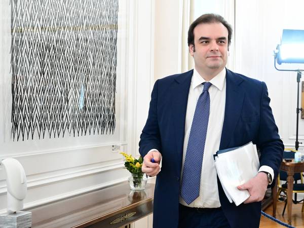 &Kappa;.&Pi;&iota;&epsilon;&rho;&rho;&alpha;&kappa;ά&kappa;&eta;&sigmaf;: &Eta; &epsilon;&pi;&iota;&sigma;&tau;&rho;&omicron;&phi;ή &epsilon;&nu;ό&sigmaf; &epsilon;&nu;&omicron;&iota;&kappa;ί&omicron;&upsilon; &delta;ί&nu;&epsilon;&iota; &alpha;&nu;ά&sigma;&alpha; &sigma;&epsilon; &sigma;&chi;&epsilon;&delta;ό&nu; 900.000 &epsilon;&nu;&omicron;&iota;&kappa;&iota;&alpha;&sigma;&tau;έ&sigmaf;