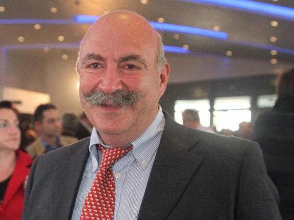 &Sigma;&tau;&eta; &phi;&upsilon;&lambda;&alpha;&kappa;ή &omicron; &Chi;&rho;ή&sigma;&tau;&omicron;&sigmaf; &Mu;&alpha;&upsilon;&rho;ί&kappa;&eta;&sigmaf; &mu;&epsilon;&tau;ά &tau;&eta;&nu; &kappa;&alpha;&tau;&alpha;&delta;ί&kappa;&eta; &tau;&omicron;&upsilon; &sigma;&epsilon; &kappa;ά&theta;&epsilon;&iota;&rho;&xi;&eta; 6 &epsilon;&tau;ώ&nu; &gamma;&iota;&alpha; &delta;&omega;&rho;&omicron;&delta;&omicron;&kappa;ί&alpha; &delta;&iota;&kappa;&alpha;&sigma;&tau;ή