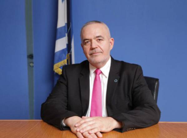&Gamma;&iota;&alpha; &tau;&rho;ί&tau;&eta; &theta;&eta;&tau;&epsilon;ί&alpha; &sigma;&tau;&eta;&nu; &eta;&gamma;&epsilon;&sigma;ί&alpha; &tau;&omicron;&upsilon; &Sigma;&Phi;&Epsilon;&Epsilon; &omicron; &Omicron;&lambda;ύ&mu;&pi;&iota;&omicron;&sigmaf; &Pi;&alpha;&pi;&alpha;&delta;&eta;&mu;&eta;&tau;&rho;ί&omicron;&upsilon;