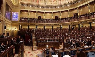 &Iota;&sigma;&pi;&alpha;&nu;ί&alpha;: Έ&xi;&tau;&rho;&alpha; &phi;ό&rho;&omicron;&sigmaf; 4,8% &sigma;&tau;&iota;&sigmaf; &tau;&rho;ά&pi;&epsilon;&zeta;&epsilon;&sigmaf; &kappa;&alpha;&iota; 1,2% &sigma;&tau;&iota;&sigmaf; &epsilon;&tau;&alpha;&iota;&rho;&epsilon;ί&epsilon;&sigmaf; &epsilon;&nu;έ&rho;&gamma;&epsilon;&iota;&alpha;&sigmaf;