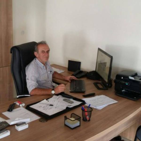 &Omicron; &Beta;&alpha;&sigma;ί&lambda;&eta;&sigmaf; &Kappa;&omicron;&lambda;&iota;ό&sigmaf; &nu;έ&omicron;&sigmaf; &pi;&rho;ό&epsilon;&delta;&rho;&omicron;&sigmaf; &tau;&eta;&sigmaf; &Sigma;&upsilon;&nu;&epsilon;&tau;&alpha;&iota;&rho;&iota;&sigma;&tau;&iota;&kappa;ή&sigmaf; &Tau;&rho;ά&pi;&epsilon;&zeta;&alpha;&sigmaf; &Eta;&pi;&epsilon;ί&rho;&omicron;&upsilon;