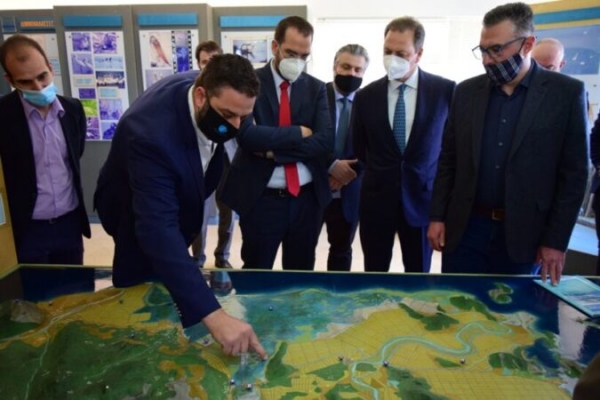 Έ&rho;&gamma;&alpha; ύ&psi;&omicron;&upsilon;&sigmaf; 21,4 &epsilon;&kappa;&alpha;&tau;. &epsilon;&upsilon;&rho;ώ &sigma;&tau;&eta; &Lambda;&iota;&mu;&nu;&omicron;&theta;ά&lambda;&alpha;&sigma;&sigma;&alpha; &Alpha;&iota;&tau;&omega;&lambda;&iota;&kappa;&omicron;ύ &ndash; &Mu;&epsilon;&sigma;&omicron;&lambda;&omicron;&gamma;&gamma;ί&omicron;&upsilon;