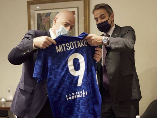&Omicron;&iota; &epsilon;&pi;&alpha;&phi;έ&sigmaf; &tau;&omicron;&upsilon; &pi;&rho;&omega;&theta;&upsilon;&pi;&omicron;&upsilon;&rho;&gamma;&omicron;ύ &sigma;&tau;&eta; &Nu;έ&alpha; &Upsilon;ό&rho;&kappa;&eta; - &Sigma;&upsilon;&nu;ά&nu;&tau;&eta;&sigma;&eta; &mu;&epsilon; &Alpha;&nu;&tau;ό&nu;&iota;&omicron; &Gamma;&kappa;&omicron;&upsilon;&tau;έ&rho;&epsilon;&sigmaf;