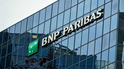 BNP Paribas: &Sigma;&tau;&alpha;&theta;&epsilon;&rho;ά &tau;&alpha; &kappa;&alpha;&theta;&alpha;&rho;ά &kappa;έ&rho;&delta;&eta; &sigma;&tau;&omicron; &gamma;΄ &tau;&rho;ί&mu;&eta;&nu;&omicron;