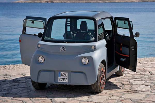 &Tau;&omicron; Citroen Ami &pi;&lambda;έ&omicron;&nu; &delta;&iota;&alpha;&theta;έ&sigma;&iota;&mu;&omicron; &kappa;&alpha;&iota; &sigma;&tau;&eta;&nu; &Epsilon;&lambda;&lambda;ά&delta;&alpha;