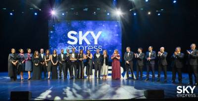 SKY express: &Alpha;&nu;&alpha;&delta;&epsilon;ί&chi;&theta;&eta;&kappa;&epsilon; &laquo;&Alpha;&epsilon;&rho;&omicron;&pi;&omicron;&rho;&iota;&kappa;ή &Epsilon;&tau;&alpha;&iota;&rho;&epsilon;ί&alpha; &tau;&eta;&sigmaf; &Chi;&rho;&omicron;&nu;&iota;ά&sigmaf;&raquo; &sigma;&tau;&eta;&nu; &Epsilon;&upsilon;&rho;ώ&pi;&eta;