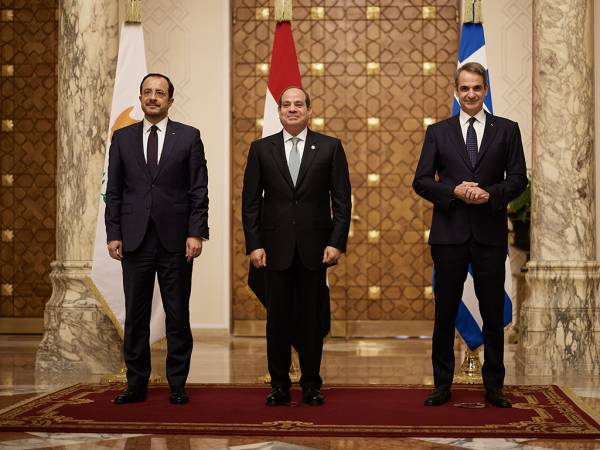 &Kappa;. &Mu;&eta;&tau;&sigma;&omicron;&tau;ά&kappa;&eta;&sigmaf; &alpha;&pi;ό &Alpha;ί&gamma;&upsilon;&pi;&tau;&omicron;: &Pi;&rho;έ&pi;&epsilon;&iota; &nu;&alpha; &upsilon;&pi;ά&rho;&xi;&epsilon;&iota; &kappa;&alpha;&tau;ά&pi;&alpha;&upsilon;&sigma;&eta; &tau;&omicron;&upsilon; &pi;&upsilon;&rho;ό&sigmaf; &sigma;&tau;&eta; &Gamma;ά&zeta;&alpha; &kappa;&alpha;&iota; &alpha;&pi;&epsilon;&lambda;&epsilon;&upsilon;&theta;έ&rho;&omega;&sigma;&eta; &tau;&omega;&nu; &omicron;&mu;ή&rho;&omega;&nu;