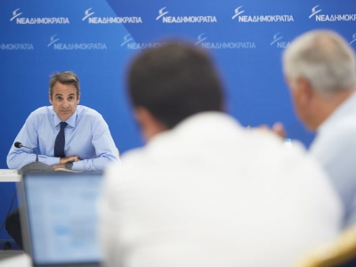 &Sigma;&tau;&omicron; &Nu;&tau;&alpha;&beta;ό&sigmaf; &omicron; &Mu;&eta;&tau;&sigma;&omicron;&tau;ά&kappa;&eta;&sigmaf; &gamma;&iota;&alpha; &delta;&iota;&pi;&lambda;&omega;&mu;&alpha;&tau;&iota;&kappa;έ&sigmaf; &epsilon;&pi;&alpha;&phi;έ&sigmaf; &kappa;&alpha;&iota; &sigma;&upsilon;&nu;&alpha;&nu;&tau;ή&sigma;&epsilon;&iota;&sigmaf; &mu;&epsilon; &epsilon;&pi;&epsilon;&nu;&delta;&upsilon;&tau;έ&sigmaf;
