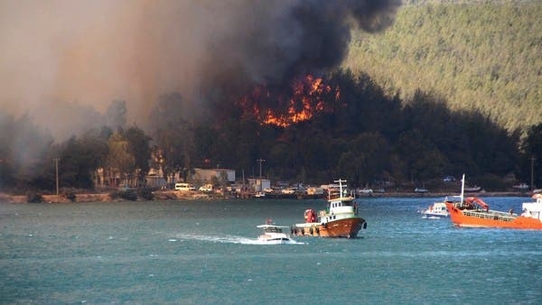 &Tau;&omicron;&upsilon;&rho;&kappa;ί&alpha;: &Alpha;&pi;&omicron;&mu;&alpha;&kappa;&rho;ύ&nu;&theta;&eta;&kappa;&alpha;&nu; &tau;&omicron;&upsilon;&rho;ί&sigma;&tau;&epsilon;&sigmaf; &kappa;&alpha;&iota; &kappa;ά&tau;&omicron;&iota;&kappa;&omicron;&iota; &gamma;&iota;&alpha; &nu;&alpha; &gamma;&lambda;&iota;&tau;ώ&sigma;&omicron;&upsilon;&nu; &alpha;&pi;ό &tau;&iota;&sigmaf; &pi;&upsilon;&rho;&kappa;&alpha;&gamma;&iota;έ&sigmaf;