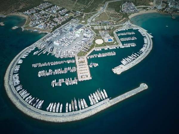 &Eta; D-Marin &pi;&alpha;&rho;&omicron;&upsilon;&sigma;&iota;ά&zeta;&epsilon;&iota; &sigma;&tau;&eta;&nu; &Beta;oot D&uuml;sseldorf 2026 &tau;&omicron; &nu;έ&omicron; &pi;&rho;&omicron;&nu;&omicron;&mu;&iota;&alpha;&kappa;ό &pi;&rho;ό&gamma;&rho;&alpha;&mu;&mu;&alpha; &laquo;Latitude&raquo;