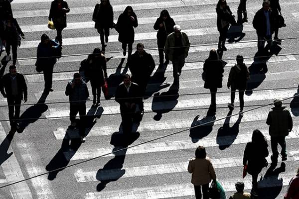 &Epsilon;&lambda;&alpha;&phi;&rho;ά &mu;&epsilon;ί&omega;&sigma;&eta; &tau;&omega;&nu; &epsilon;&gamma;&gamma;&epsilon;&gamma;&rho;&alpha;&mu;&mu;έ&nu;&omega;&nu; &alpha;&nu;έ&rho;&gamma;&omega;&nu; &tau;&omicron;&nu; &Mu;ά&rho;&tau;&iota;&omicron;