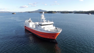 Ocean Azul ready for toothfish fishery: LOS Marine delivers world&acute;s biggest autoline vessel