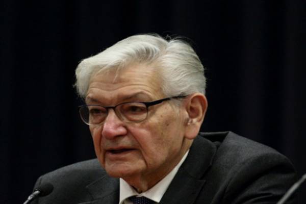 &Epsilon;&nu;&iota;&sigma;&chi;ύ&epsilon;&tau;&alpha;&iota; &omicron; &Epsilon;&upsilon;&rho;&omega;&pi;&alpha;ϊ&kappa;ό&sigmaf; &Nu;ό&tau;&omicron;&sigmaf;