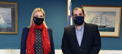 &Sigma;&upsilon;&nu;&alpha;&nu;&tau;ή&sigma;&epsilon;&iota;&sigmaf; &Kappa;. &Kappa;&alpha;&tau;&sigma;&alpha;&phi;ά&delta;&omicron;&upsilon; &mu;&epsilon; &tau;&eta;&nu; &Alpha;&nu;&tau;&iota;&pi;&epsilon;&rho;&iota;&phi;&epsilon;&rho;&epsilon;&iota;ά&rho;&chi;&eta; &Nu;ή&sigma;&omega;&nu; &tau;&eta;&sigmaf; &Pi;&epsilon;&rho;. &Alpha;&tau;&tau;&iota;&kappa;ή&sigmaf;, &tau;&eta;&nu; &Upsilon;&pi;&eta;&rho;&epsilon;&sigma;ί&alpha; &Mu;&omicron;&upsilon;&sigma;&iota;&kappa;ή&sigmaf; &Lambda;.&Sigma;.-&Epsilon;&Lambda;.&Alpha;&Kappa;&Tau; &kappa;&alpha;&iota; &tau;&omicron;&nu; &Pi;&rho;ό&epsilon;&delta;&rho;&omicron; &tau;&eta;&sigmaf; &Pi;.&Epsilon;.&Alpha;.&Theta;.&Epsilon;.&Nu;.