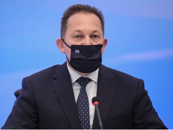 &Pi;έ&tau;&sigma;&alpha;&sigmaf;: &laquo;&Delta;&epsilon;&nu; &phi;&alpha;ί&nu;&epsilon;&tau;&alpha;&iota; &rho;&epsilon;&alpha;&lambda;&iota;&sigma;&tau;&iota;&kappa;ή &eta; ά&rho;&sigma;&eta; &tau;&omega;&nu; &pi;&epsilon;&rho;&iota;&omicron;&rho;&iota;&sigma;&mu;ώ&nu; &tau;&eta;&nu; 1&eta; &Delta;&epsilon;&kappa;&epsilon;&mu;&beta;&rho;ί&omicron;&upsilon;&raquo;