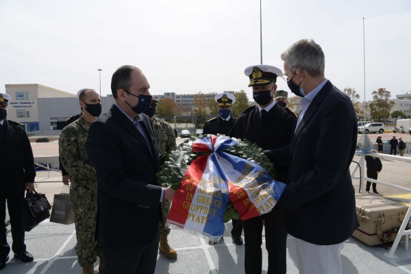 &Pi;&lambda;&alpha;&kappa;&iota;&omega;&tau;ά&kappa;&eta;&sigmaf;: &Epsilon;&lambda;&lambda;ά&delta;&alpha; &kappa;&alpha;&iota; &Eta;&Pi;&Alpha; &alpha;&pi;&omicron;&lambda;&alpha;&mu;&beta;ά&nu;&omicron;&upsilon;&nu; &epsilon;&xi;&alpha;&iota;&rho;&epsilon;&tau;&iota;&kappa;έ&sigmaf; &kappa;&alpha;&iota; &alpha;&mu;&omicron;&iota;&beta;&alpha;ί&alpha; &epsilon;&pi;&omega;&phi;&epsilon;&lambda;&epsilon;ί&sigmaf; &sigma;&chi;έ&sigma;&epsilon;&iota;&sigmaf;