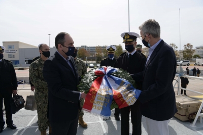 &Pi;&lambda;&alpha;&kappa;&iota;&omega;&tau;ά&kappa;&eta;&sigmaf;: &Epsilon;&lambda;&lambda;ά&delta;&alpha; &kappa;&alpha;&iota; &Eta;&Pi;&Alpha; &alpha;&pi;&omicron;&lambda;&alpha;&mu;&beta;ά&nu;&omicron;&upsilon;&nu; &epsilon;&xi;&alpha;&iota;&rho;&epsilon;&tau;&iota;&kappa;έ&sigmaf; &kappa;&alpha;&iota; &alpha;&mu;&omicron;&iota;&beta;&alpha;ί&alpha; &epsilon;&pi;&omega;&phi;&epsilon;&lambda;&epsilon;ί&sigmaf; &sigma;&chi;έ&sigma;&epsilon;&iota;&sigmaf;