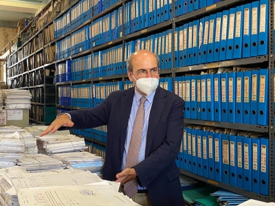 &Omicron;&rho;&gamma;&iota;&sigma;&mu;έ&nu;&omicron;&sigmaf; &omicron; &upsilon;&pi;&omicron;&upsilon;&rho;&gamma;ό&sigmaf; &Epsilon;&rho;&gamma;&alpha;&sigma;ί&alpha;&sigmaf; &mu;&epsilon; &upsilon;&pi;&alpha;&lambda;&lambda;ή&lambda;&omicron;&upsilon;&sigmaf; &tau;&omicron;&upsilon; &Epsilon;&Phi;&Kappa;&Alpha; &pi;&omicron;&upsilon; &alpha;&rho;&nu;&omicron;ύ&nu;&tau;&alpha;&iota; &nu;&alpha; &delta;ώ&sigma;&omicron;&upsilon;&nu; &sigma;ύ&nu;&tau;&alpha;&xi;&eta; &chi;&eta;&rho;&epsilon;ί&alpha;&sigmaf; &sigma;&epsilon; 444 &gamma;&upsilon;&nu;&alpha;ί&kappa;&epsilon;&sigmaf;