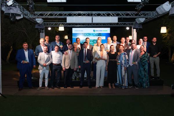 Brokers Union: &Sigma;&upsilon;&nu;έ&delta;&rho;&iota;&omicron; &amp; &Beta;&rho;&alpha;&beta;&epsilon;ύ&sigma;&epsilon;&iota;&sigmaf; &Sigma;&upsilon;&nu;&epsilon;&rho;&gamma;&alpha;&tau;ώ&nu; 2024 - &Mu;&iota;&alpha; &beta;&rho;&alpha;&delta;&iota;ά &alpha;&phi;&iota;&epsilon;&rho;&omega;&mu;έ&nu;&eta; &sigma;&epsilon; ό&sigma;&omicron;&upsilon;&sigmaf; &chi;&tau;ί&zeta;&omicron;&upsilon;&nu; &tau;&omicron; &alpha;ύ&rho;&iota;&omicron;