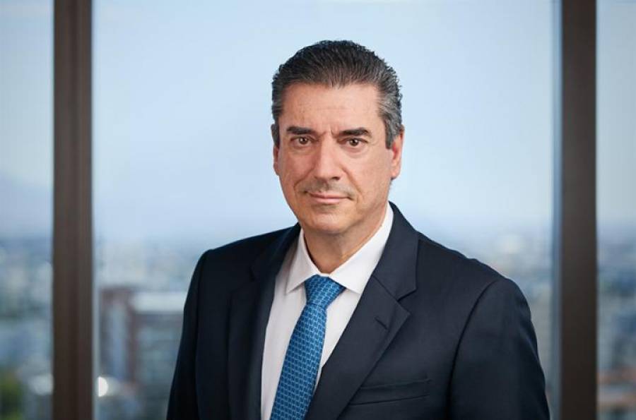 &Epsilon;&lambda;&lambda;&eta;&nu;&iota;&kappa;ή &Tau;&rho;ά&pi;&epsilon;&zeta;&alpha;: &Omicron; &Mu;&iota;&chi;ά&lambda;&eta;&sigmaf; &Lambda;&omicron;ύ&eta;&sigmaf; &alpha;&nu;&alpha;&lambda;&alpha;&mu;&beta;ά&nu;&epsilon;&iota; &kappa;&alpha;&theta;ή&kappa;&omicron;&nu;&tau;&alpha; &Alpha;&nu;ώ&tau;&alpha;&tau;&omicron;&upsilon; &Epsilon;&kappa;&tau;&epsilon;&lambda;&epsilon;&sigma;&tau;&iota;&kappa;&omicron;ύ &Delta;&iota;&epsilon;&upsilon;&theta;&upsilon;&nu;&tau;ή