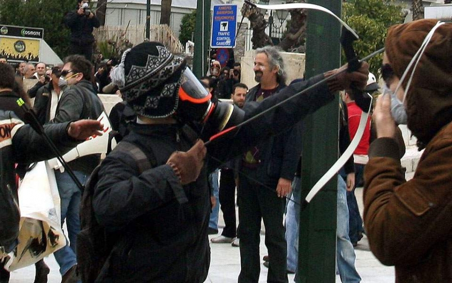 &Sigma;&upsilon;&nu;&epsilon;&lambda;ή&phi;&theta;&eta; &omicron; &laquo;&tau;&omicron;&xi;&omicron;&beta;ό&lambda;&omicron;&sigmaf; &tau;&omicron;&upsilon; &Sigma;&upsilon;&nu;&tau;ά&gamma;&mu;&alpha;&tau;&omicron;&sigmaf;&raquo; &sigma;&epsilon; &mu;&epsilon;&gamma;ά&lambda;&eta; &epsilon;&pi;&iota;&chi;&epsilon;ί&rho;&eta;&sigma;&eta; &tau;&alpha; &xi;&eta;&mu;&epsilon;&rho;ώ&mu;&alpha;&tau;&alpha;