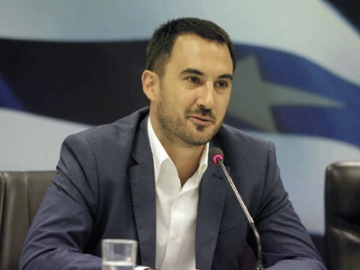 &Sigma;&Upsilon;&Rho;&Iota;&Zeta;&Alpha;: &Tau;&omicron; &theta;&rho;ά&sigma;&omicron;&sigmaf; &tau;&omega;&nu; &upsilon;&pi;&omicron;&upsilon;&rho;&gamma;ώ&nu; &tau;&eta;&sigmaf; &kappa;&upsilon;&beta;έ&rho;&nu;&eta;&sigma;&eta;&sigmaf; &delta;&epsilon;&nu; έ&chi;&epsilon;&iota; ό&rho;&iota;&omicron;