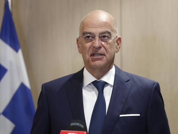 H &Epsilon;&lambda;&lambda;ά&delta;&alpha; &sigma;&tau;έ&lambda;&nu;&epsilon;&iota; &sigma;&tau;&eta;&nu; &Kappa;ύ&pi;&rho;&omicron; &delta;ύ&omicron; &phi;&rho;&epsilon;&gamma;ά&tau;&epsilon;&sigmaf; &kappa;&alpha;&iota; &delta;ύ&omicron; F-16 - &Sigma;&tau;&omicron; &nu;&eta;&sigma;ί &alpha;ύ&rho;&iota;&omicron; &omicron; &Nu;. &Delta;έ&nu;&delta;&iota;&alpha;&sigmaf; &kappa;&alpha;&iota; &omicron; &Alpha;/&Gamma;&Epsilon;&Epsilon;&Theta;&Alpha; &Delta;. &Chi;&omicron;ύ&pi;&eta;&sigmaf;