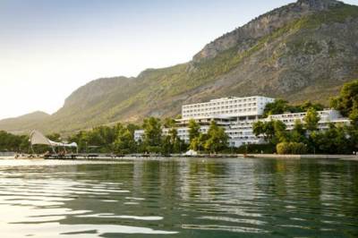 &Sigma;&tau;&eta; Hova &tau;&omicron; Club Med Gregolimano