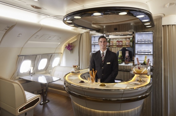 H &nu;έ&alpha; Premium Economy &Theta;έ&sigma;&eta; &tau;&eta;&sigmaf; Emirates