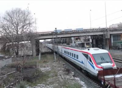 &Eta; &Epsilon;&Rho;&Gamma;&Omicron;&Sigma;&Epsilon; &pi;&alpha;&rho;έ&delta;&omega;&sigma;&epsilon; 190 &chi;&lambda;&mu;. &gamma;&rho;&alpha;&mu;&mu;ή&sigmaf; &sigma;&tau;&omicron;&nu; ά&xi;&omicron;&nu;&alpha; &Alpha;&theta;ή&nu;&alpha; - &Theta;&epsilon;&sigma;&sigma;&alpha;&lambda;&omicron;&nu;ί&kappa;&eta; -&Pi;&rho;&omicron;&mu;&alpha;&chi;ώ&nu;&alpha;&sigmaf;