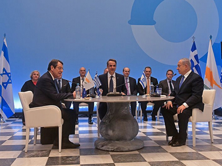 LIVE &alpha;&pi;ό &tau;&omicron; &Zeta;ά&pi;&pi;&epsilon;&iota;&omicron; &mu;&epsilon;&tau;ά &tau;&eta;&nu; &upsilon;&pi;&omicron;&gamma;&rho;&alpha;&phi;ή &tau;&omicron;&upsilon; &pi;&rho;&omicron;&sigma;&upsilon;&mu;&phi;ώ&nu;&omicron;&upsilon; &gamma;&iota;&alpha; &tau;&omicron;&nu; &alpha;&gamma;&omega;&gamma;ό EastMed