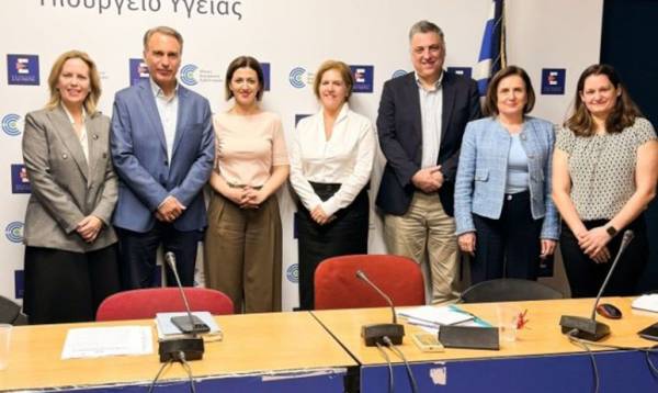 &Upsilon;&pi;&omicron;&upsilon;&rho;&gamma;&epsilon;ί&omicron; &Upsilon;&gamma;&epsilon;ί&alpha;&sigmaf;: &Pi;&rho;ώ&tau;&eta; &sigma;&upsilon;&nu;&epsilon;&delta;&rho;ί&alpha;&sigma;&eta; &tau;&eta;&sigmaf; &Epsilon;&theta;&nu;&iota;&kappa;ή&sigmaf; &Epsilon;&pi;&iota;&tau;&rho;&omicron;&pi;ή&sigmaf; &Delta;&iota;&alpha;&tau;&rho;&omicron;&phi;ή&sigmaf; &gamma;&iota;&alpha; &tau;&alpha; &tau;&rho;ό&phi;&iota;&mu;&alpha; &sigma;&tau;&alpha; &kappa;&upsilon;&lambda;&iota;&kappa;&epsilon;ί&alpha;