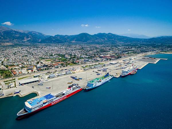 &Tau;&Alpha;&Iota;&Pi;&Epsilon;&Delta;: &Sigma;&epsilon; &kappa;ό&mu;&beta;&omicron;&upsilon;&sigmaf; &kappa;&rho;&omicron;&upsilon;&alpha;&zeta;&iota;έ&rho;&alpha;&sigmaf; &epsilon;&pi;&iota;&delta;&iota;ώ&kappa;&epsilon;&iota; &nu;&alpha; &mu;&epsilon;&tau;&alpha;&tau;&rho;έ&psi;&epsilon;&iota; &tau;&alpha; &lambda;&iota;&mu;ά&nu;&iota;&alpha; &Pi;ά&tau;&rho;&alpha;&sigmaf;-&Kappa;&alpha;&tau;ά&kappa;&omicron;&lambda;&omicron;&upsilon; &kappa;&alpha;&iota; &Kappa;&alpha;&beta;ά&lambda;&alpha;&sigmaf;