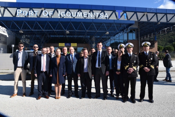 &Gamma;. &Pi;&lambda;&alpha;&kappa;&iota;&omega;&tau;ά&kappa;&eta;&sigmaf; &alpha;&pi;ό &tau;&eta;&nu; &Eta;&gamma;&omicron;&upsilon;&mu;&epsilon;&nu;ί&tau;&sigma;&alpha;: &laquo;&Alpha;&xi;&iota;&omicron;&pi;&omicron;&iota;&omicron;ύ&mu;&epsilon; &tau;&iota;&sigmaf; &delta;&upsilon;&nu;&alpha;&tau;ό&tau;&eta;&tau;&epsilon;&sigmaf; &tau;&omicron;&upsilon; &kappa;ά&theta;&epsilon; &lambda;&iota;&mu;&alpha;&nu;&iota;&omicron;ύ &xi;&epsilon;&chi;&omega;&rho;&iota;&sigma;&tau;ά&raquo;