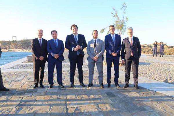 Eurobank: &Mu;&epsilon; smart &lambda;ύ&sigma;&epsilon;&iota;&sigmaf; &sigma;&tau;&omicron; Naxos Smart Island &tau;&eta;&sigmaf; Amazon Web Services &Alpha;&rho;&omega;&gamma;ό&sigmaf; &sigma;&tau;&eta;&nu; &psi;&eta;&phi;&iota;&alpha;&kappa;ή &alpha;&nu;&alpha;&beta;ά&theta;&mu;&iota;&sigma;&eta; &tau;&eta;&sigmaf; &Nu;ά&xi;&omicron;&upsilon;