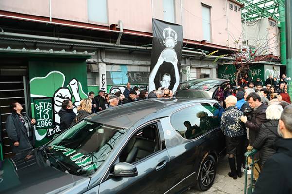 &Sigma;&upsilon;&gamma;&kappa;ί&nu;&eta;&sigma;&eta; &sigma;&tau;&eta;&nu; &tau;&epsilon;&lambda;&epsilon;&upsilon;&tau;&alpha;ί&alpha; &sigma;&tau;ά&sigma;&eta; &tau;&omicron;&upsilon; &laquo;&Sigma;&tau;&rho;&alpha;&tau;&eta;&gamma;&omicron;ύ&raquo; &Mu;ί&mu;&eta; &Delta;&omicron;&mu;ά&zeta;&omicron;&upsilon; &sigma;&tau;&eta; &Lambda;&epsilon;&omega;&phi;ό&rho;&omicron;